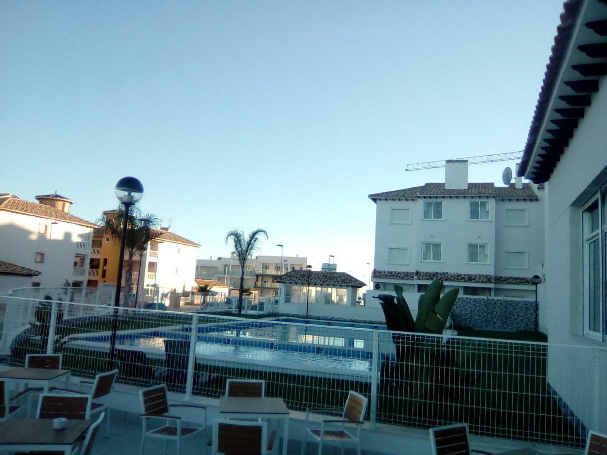 شقة Flat La Marina Del Pinet لقنت المظهر الخارجي الصورة